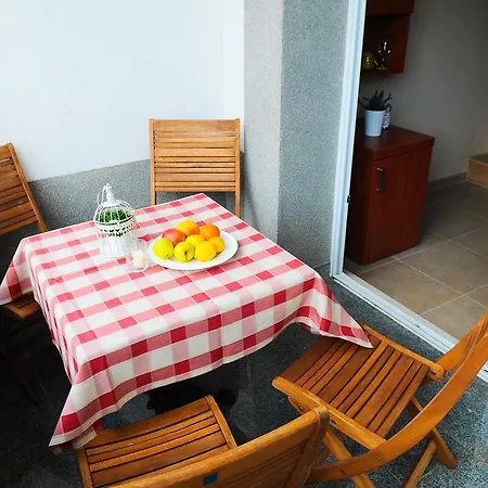 Bb Apartment *